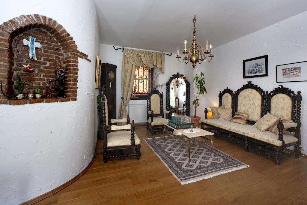 Villa Castello Rausch Valkarin Kültér fotó